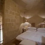 Hotel L'hotel In Pietra 3*