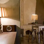 Hotel L'hotel In Pietra 3*