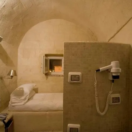 מלון L'hotel In Pietra 3*