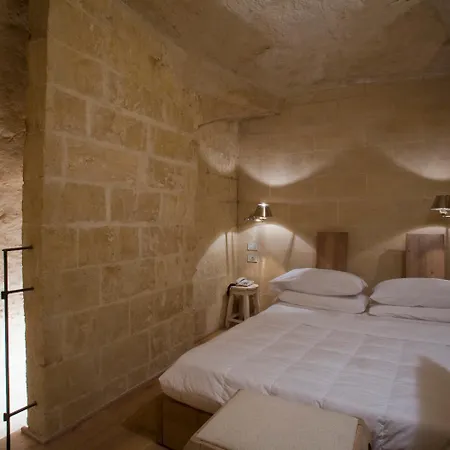 מלון L'hotel In Pietra 3*