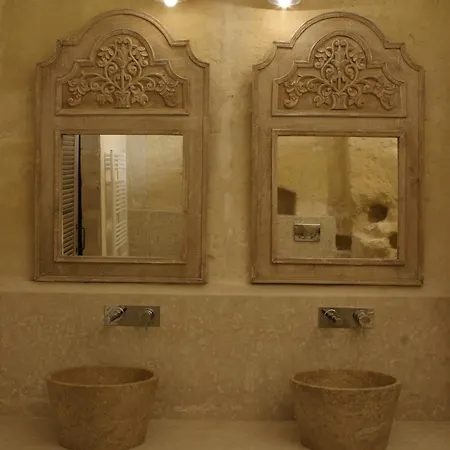 מלון L'hotel In Pietra 3*