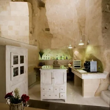 מלון L'hotel In Pietra 3*