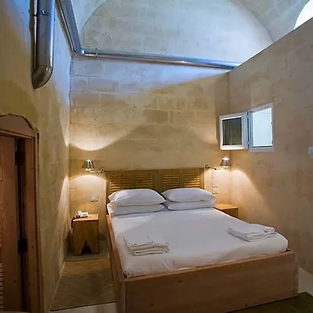Hotel L'hotel In Pietra 3*