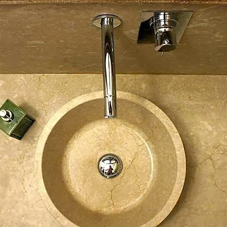 מלון L'hotel In Pietra 3*