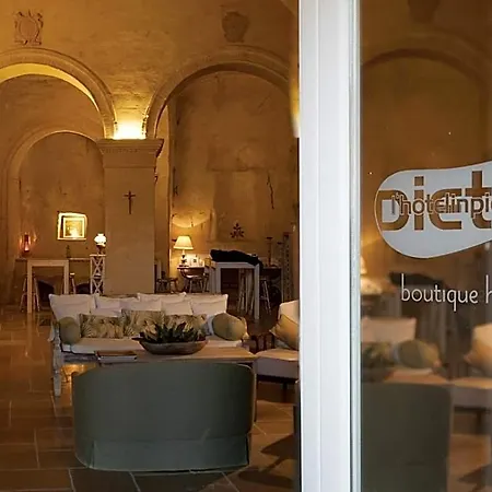 L'hotel In Pietra Matera